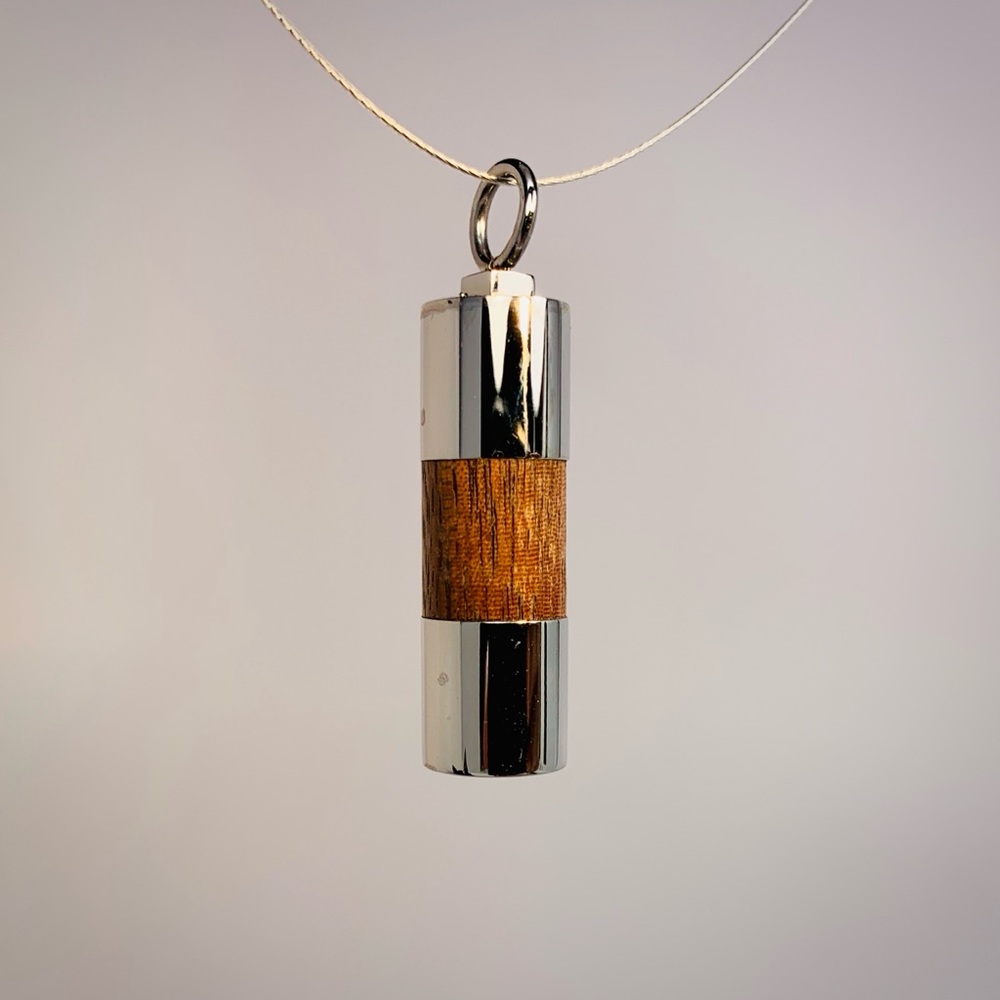 Stainless Steel Oakwood Pendant